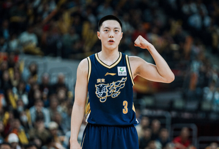 广东队逆转江苏队 萨林杰追平历史得分榜