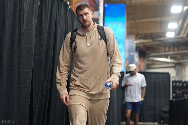 掘金马刺对决成西部排名