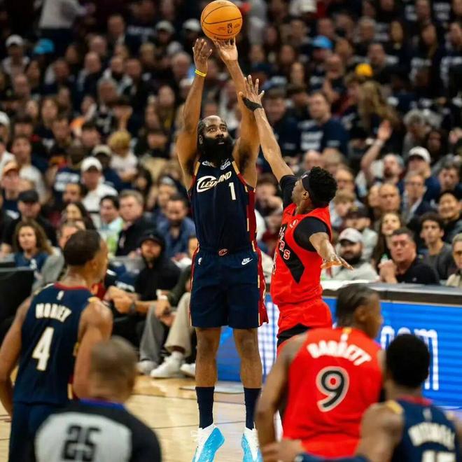 哈登首战闪耀骑士大胜猛龙晋级无忧